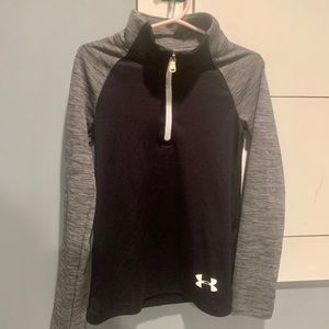 Under Armour quarter zip heatgear fitted shirt, youth xs